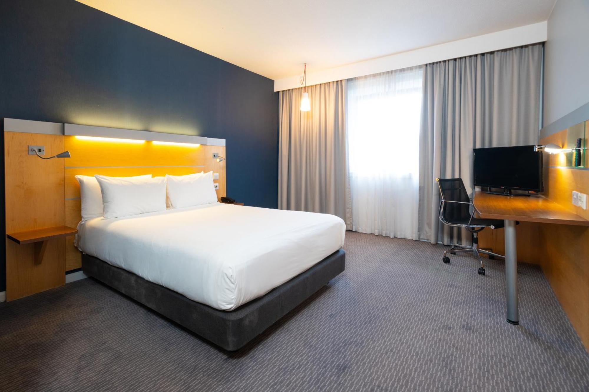Holiday Inn Express Bedford By Ihg Luaran gambar