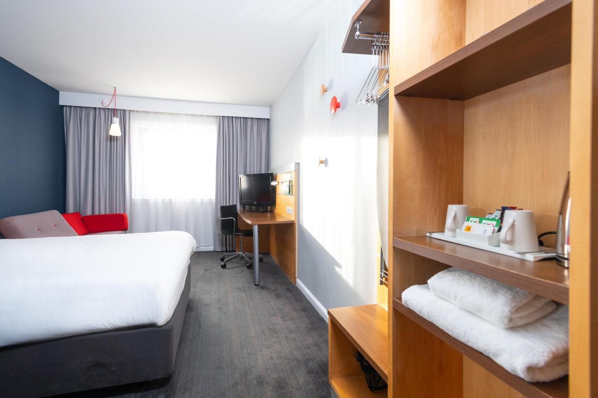 Holiday Inn Express Bedford By Ihg Luaran gambar
