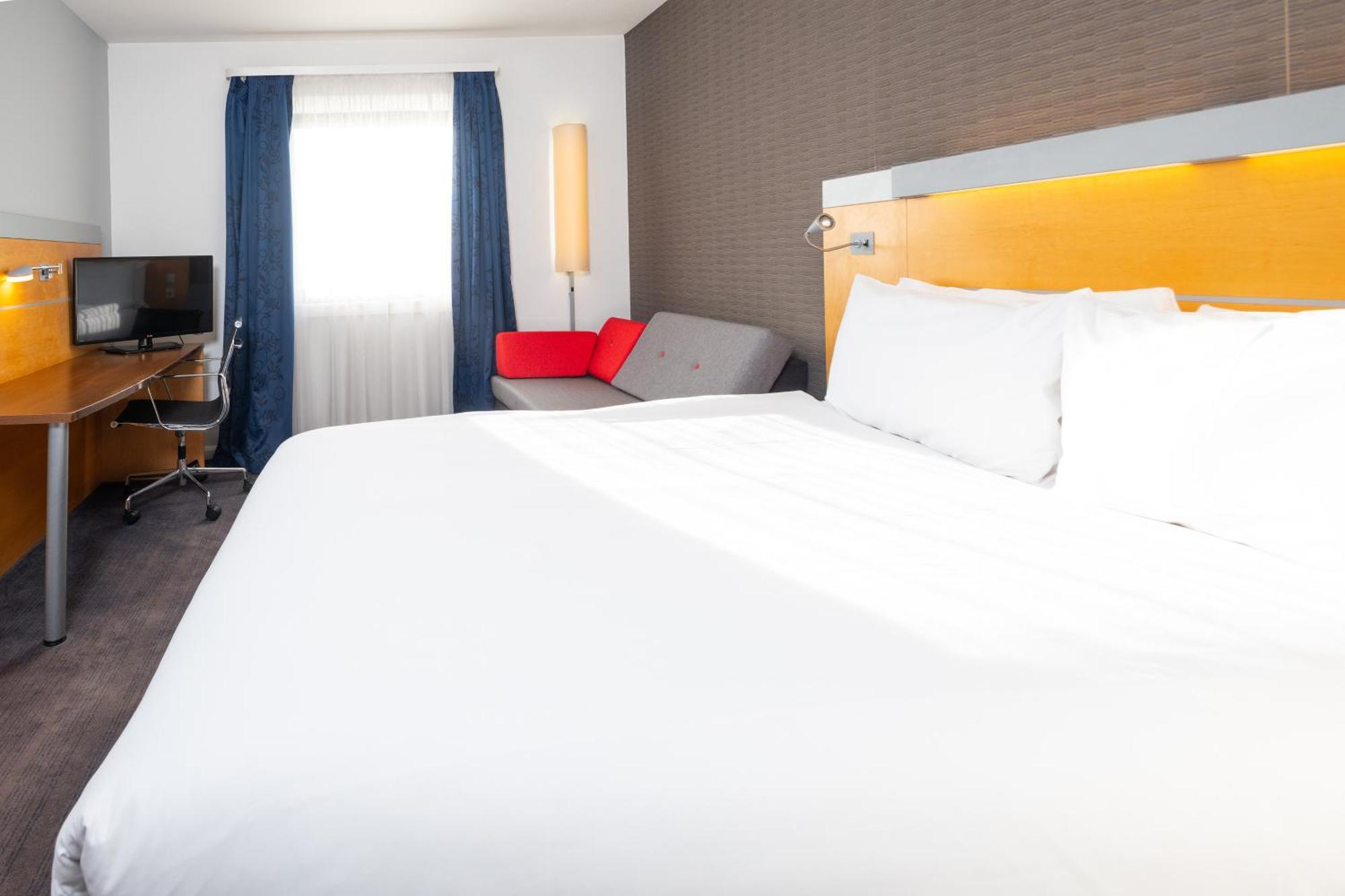 Holiday Inn Express Bedford By Ihg Luaran gambar