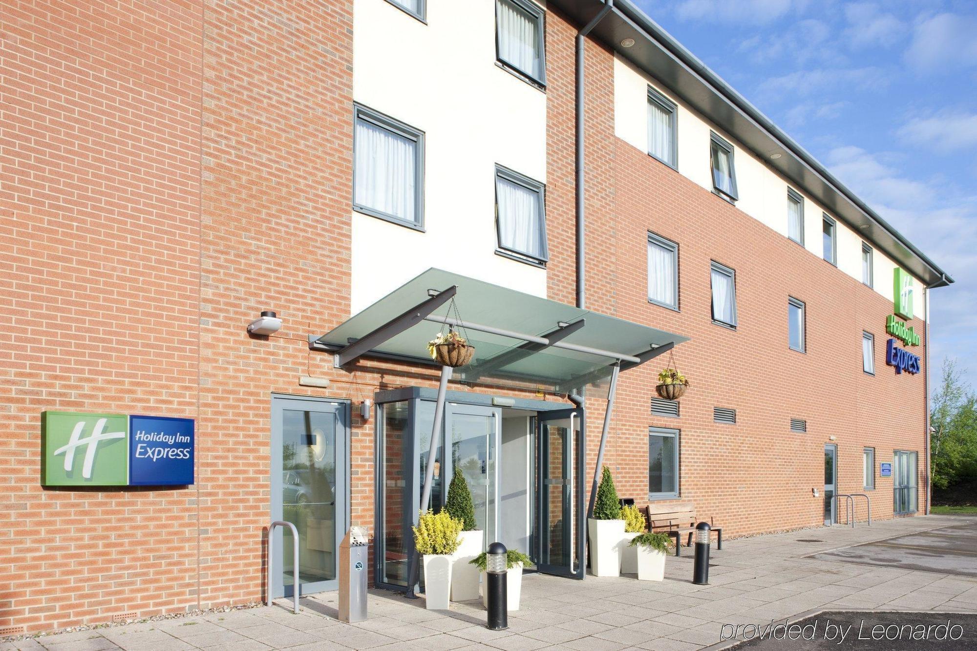 Holiday Inn Express Bedford By Ihg Luaran gambar
